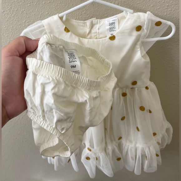 Carter just one you polka dot dress💛🤍 - Picture 3 of 5